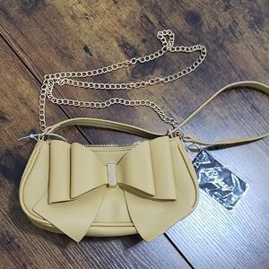 Chic Tan Bow Crossbody Bag
